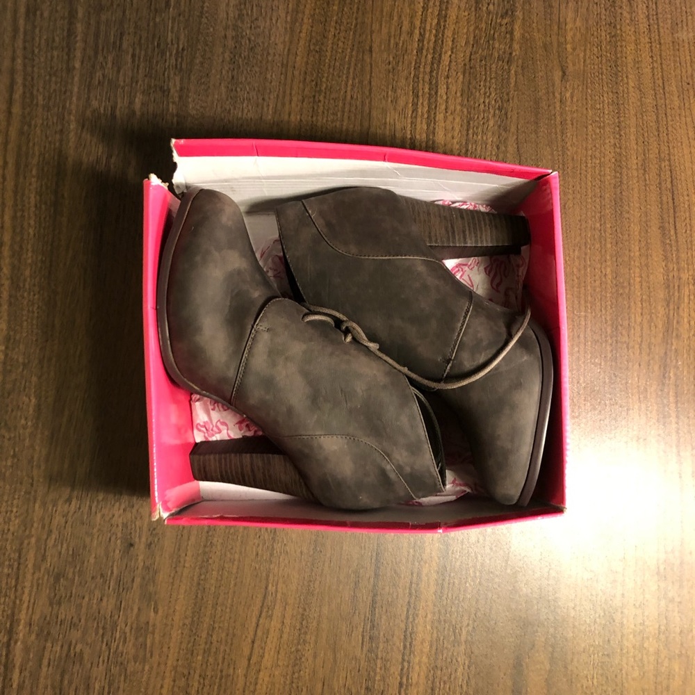 Oxford booties - Picture 2 of 8